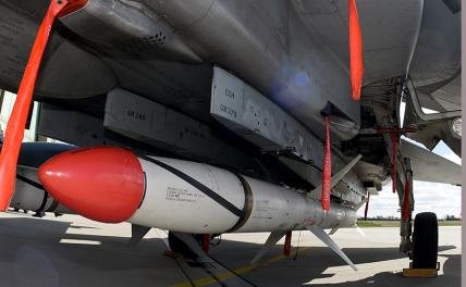От «убийцы ПВО Путина» остались только обломки: F-22, вылетая из Польши, нащупывает наши РЛС