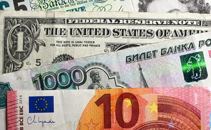 Новости курса валют: в Сбербанке выросли цены на доллары