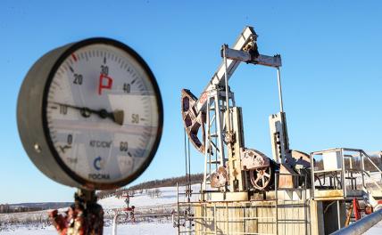 Цены после «потолка»: Нефтяники зарабатывают, бюджет скудеет